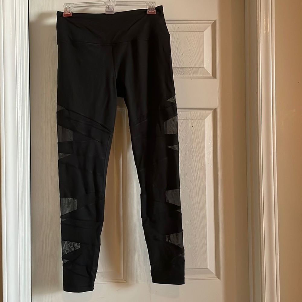 Victoria’s Secret black mesh knockout high waisted leggings/tights